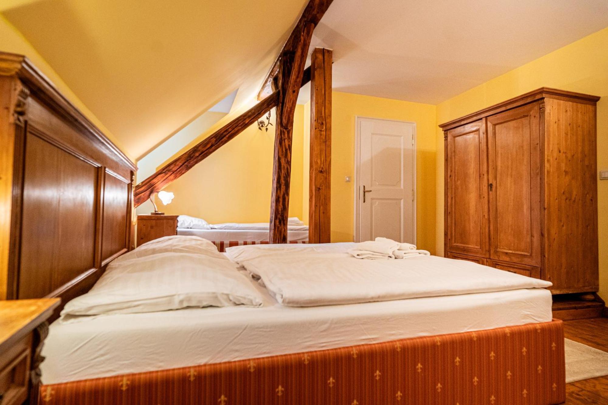 Penzion Cosmopolitan II. Banská Štiavnica Pokoj fotografie